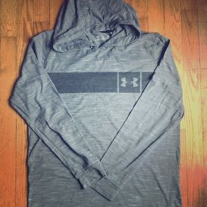 NWOT Under Armour long sleeve